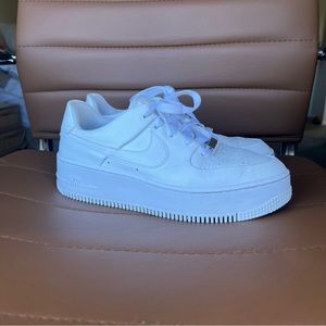 Nike Air Force 1 Sage Low 8.5